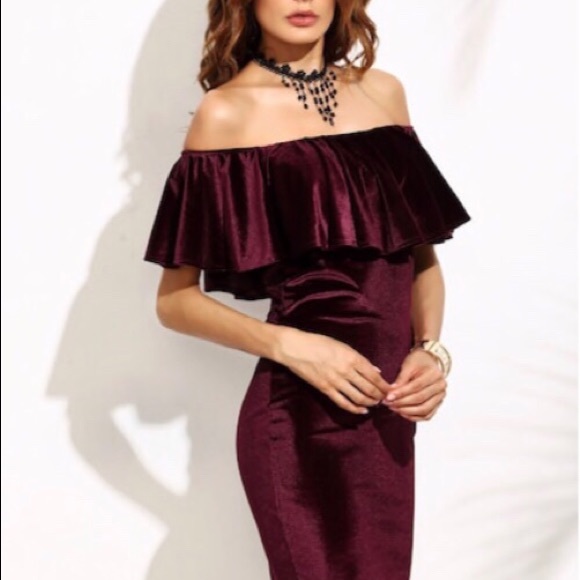 🎁Flounce Velvet Dress🎁 - Picture 4 of 8